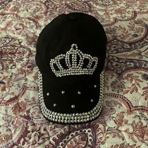 Lady queen cap